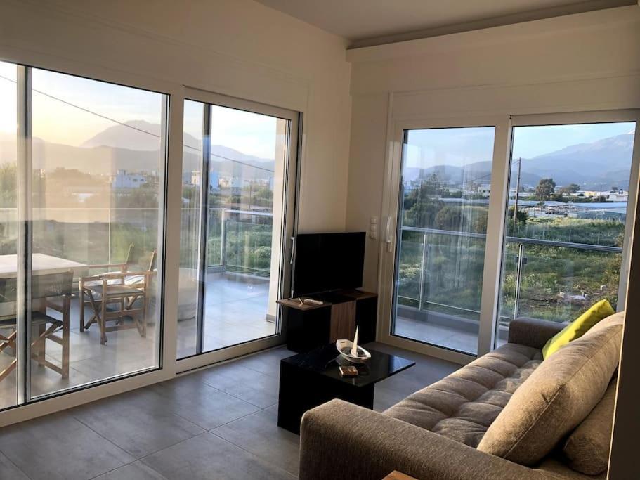 Apartmán Eleni Kokkinos Pirgos Exteriér fotografie