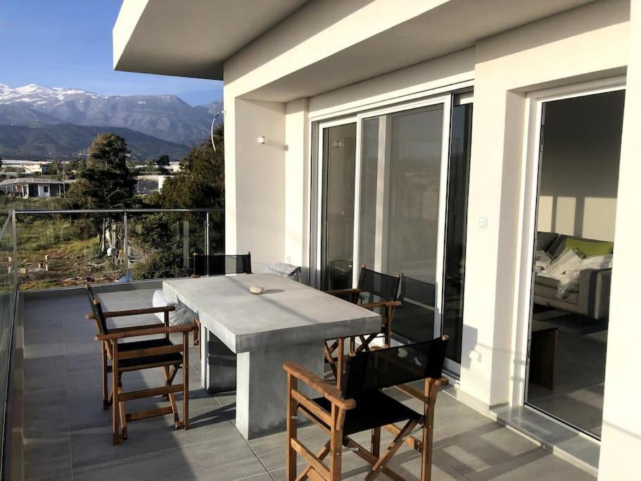 Apartmán Eleni Kokkinos Pirgos Exteriér fotografie